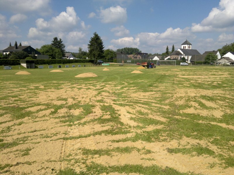 Sandmännchen auf dem Hergartener Sportplatz